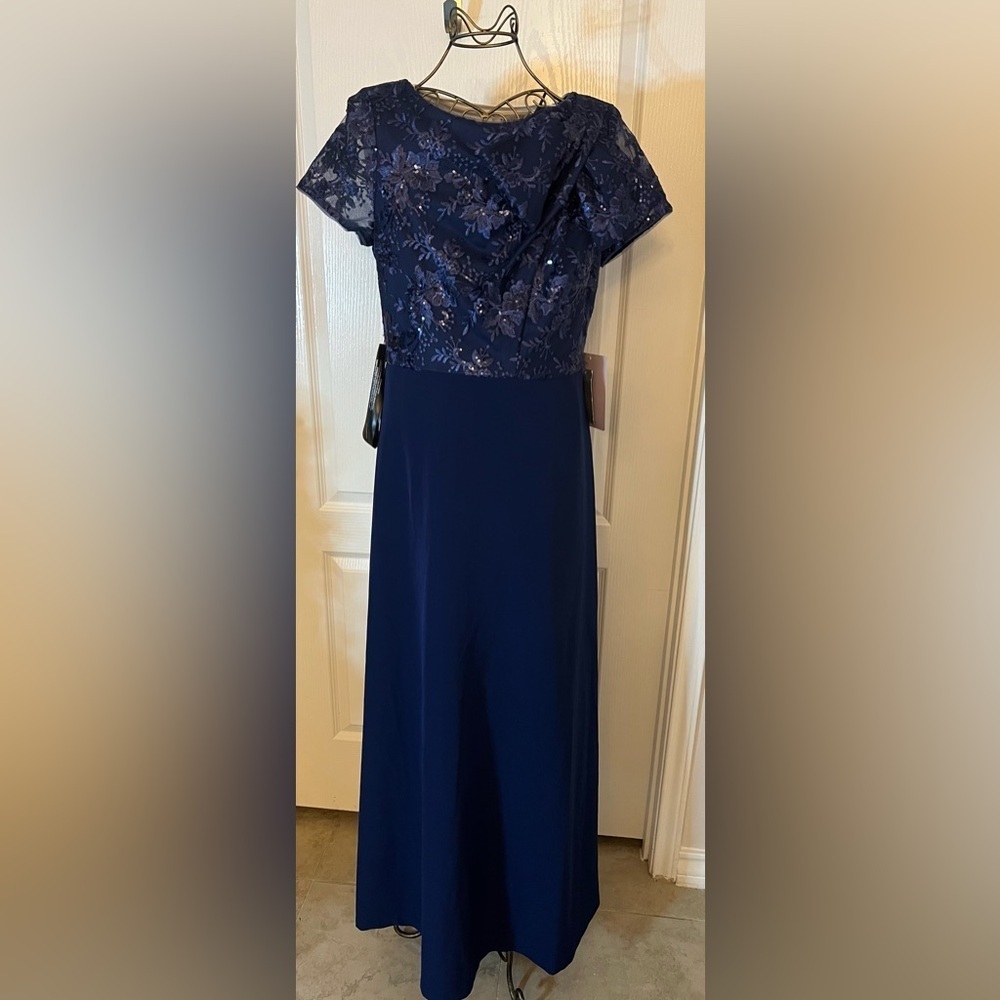 Rae Floral Embroidered Bow Detail A-Line Gown
JS Collections - Picture 3 of 13